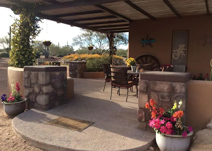 Western-style Bunkhouse With Scenic, Desert Trails Near Scottsdale, Arizona